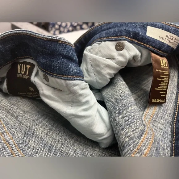 Size 18W KUT from the Kloth High Rise Ankle Straight Leg Jeans - Picture 6 of 6